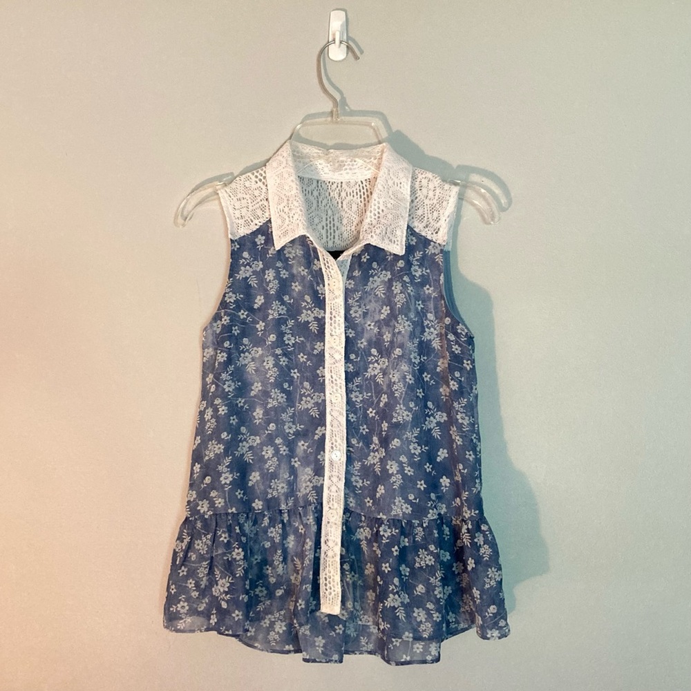 Amy Byer Patterned Peplum Collared Blouse (Child’s M/10-12, fits like adult XS)